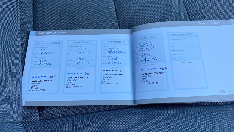 Volvo XC40 2.0 B3P Core 5dr Auto Petrol Estate